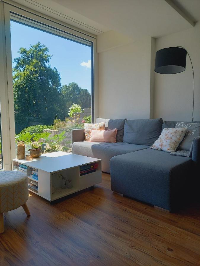 Neue An Stadtrand Mit Parkplatz Apartment